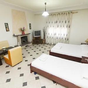 2* Pensión 57