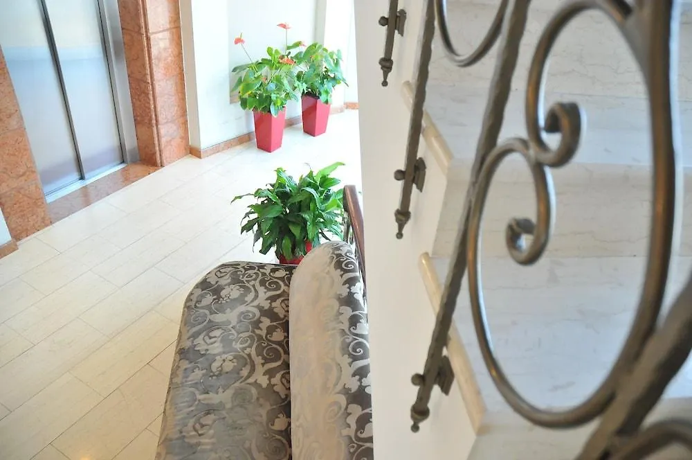 Monarc Hotel Tirana
